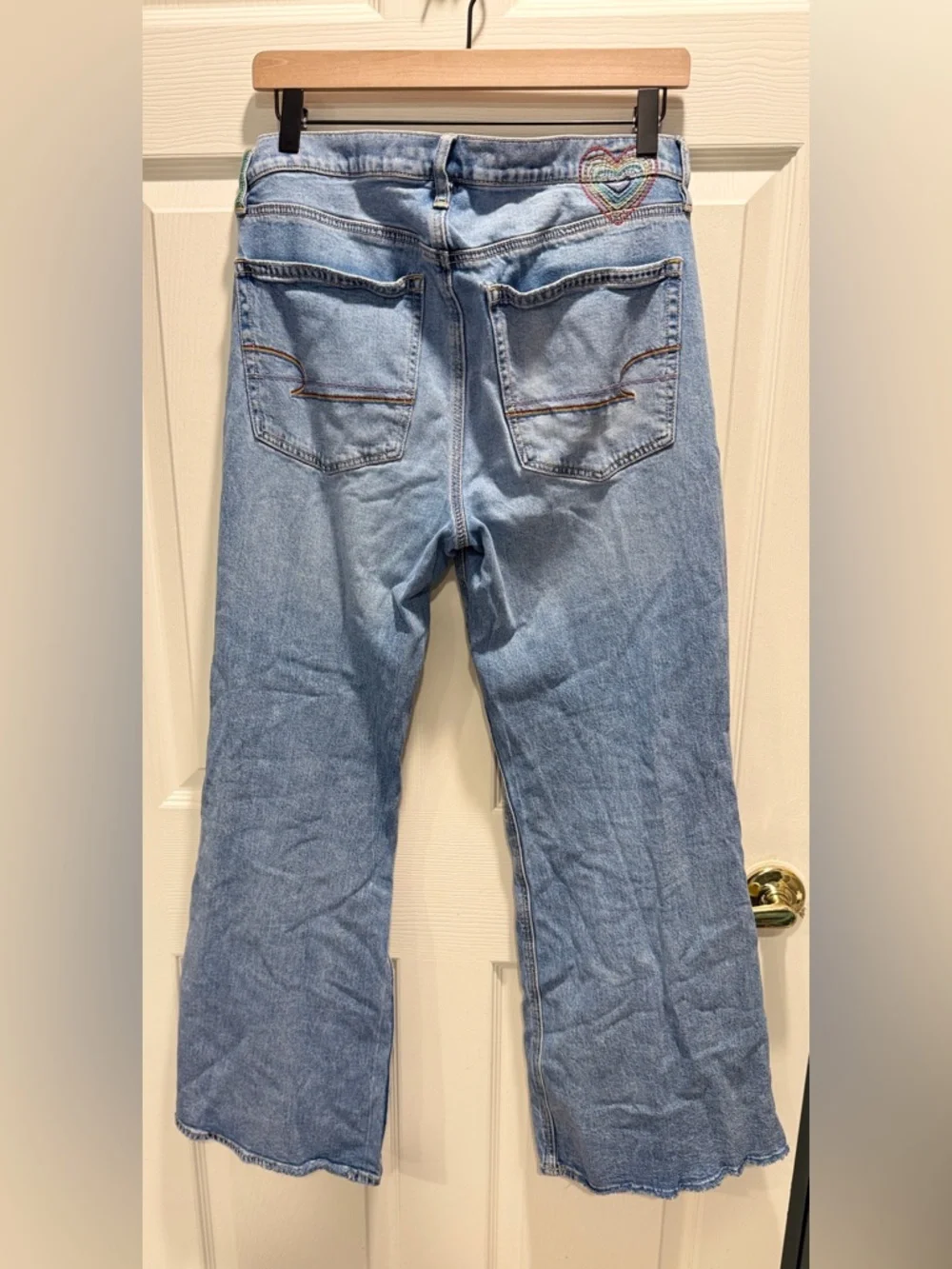 AE Pride Strigid Ripped Low-Rise Baggy Flare Jean-Size 6 - Picture 14 of 16